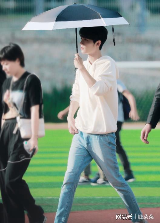 娱乐圈八卦吃瓜爆料肖战杨紫辟谣,娱乐圈八卦吃瓜真相揭晓